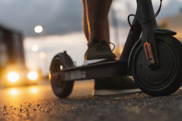 services scooters Réparation des batteries en Lithium à Châteauneuf-Grasse, Grasse et Valbonne